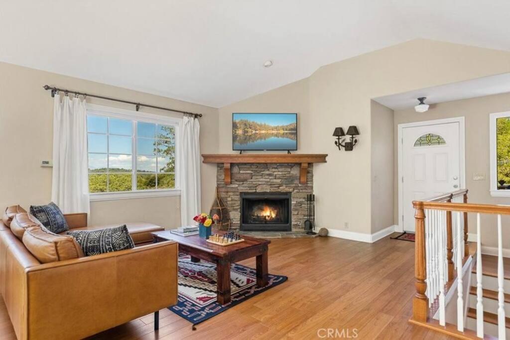 Charming Getaway Cabin Lake Arrowhead Luaran gambar